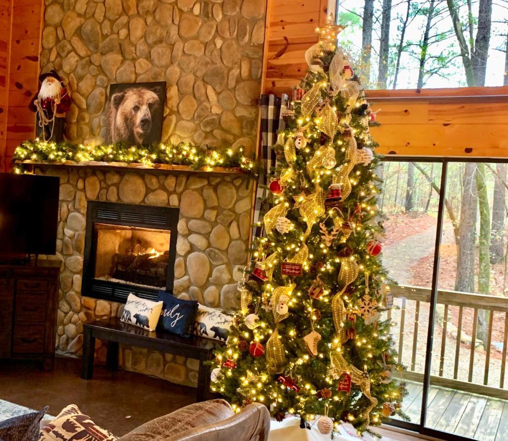 Hickory Bear Cabin: Pines, Hot Tub & Family Fun Broken Bow Exterior photo